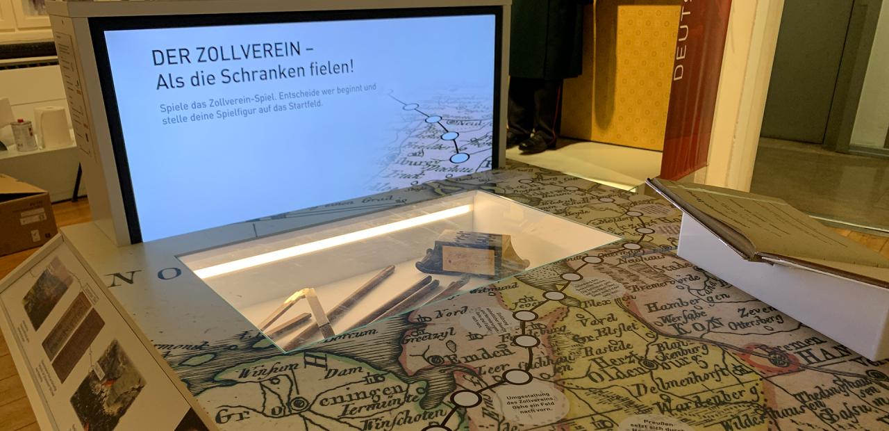 großer Monitor